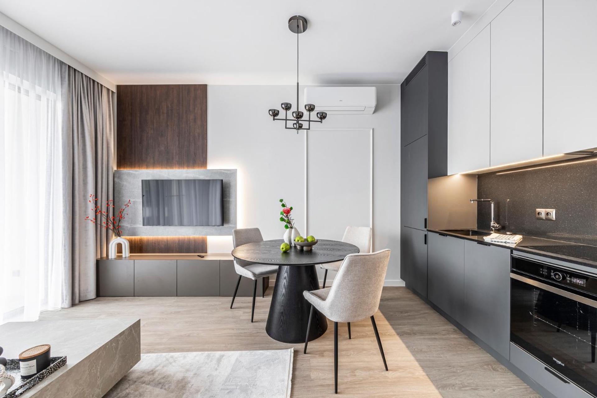 Chronos With Parking And Air Conditioning In Wola By Renters Prestige Apartament